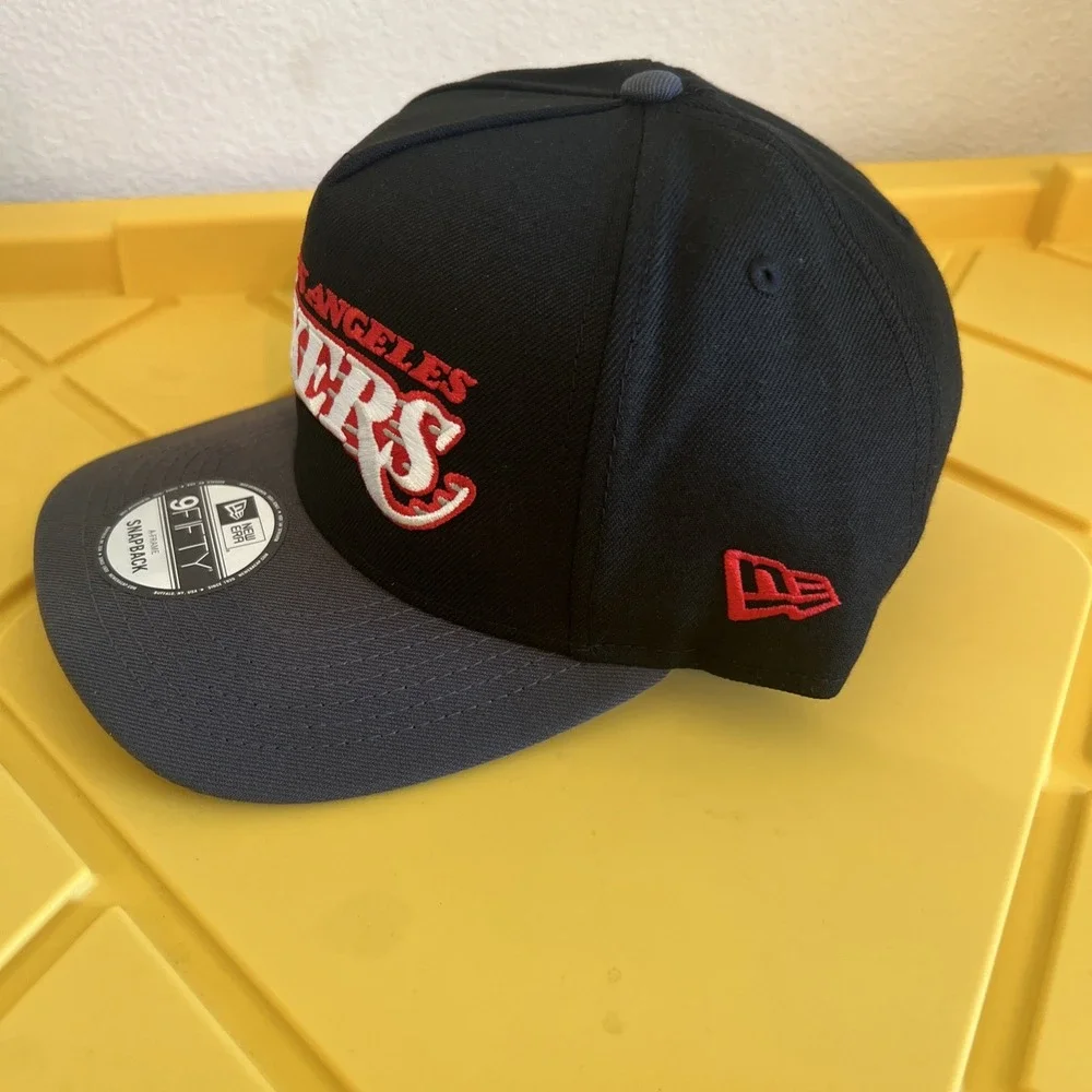 New Era Los Angeles Lakers 9FIFTY A-Frame Black Gray Red Snapback‎ Hat Cap NWT